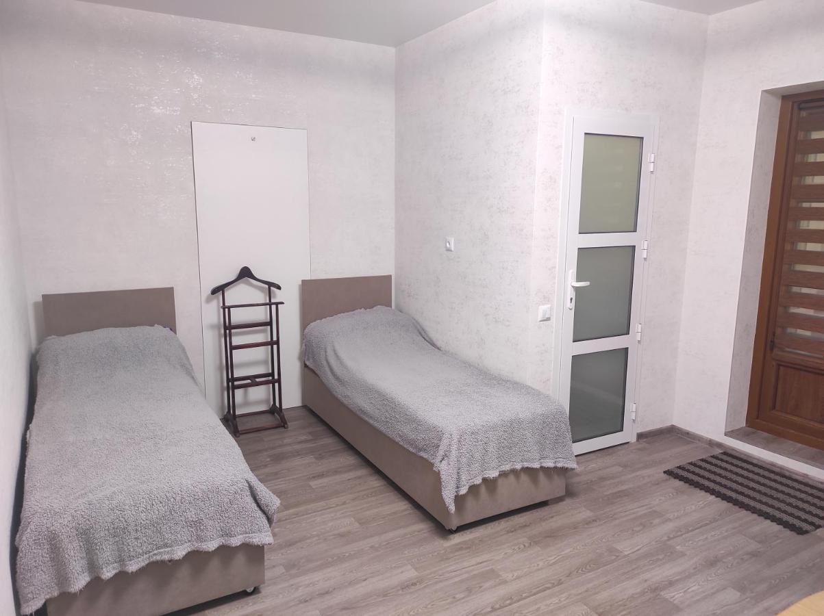 Таунхаус Біля Жд Вокзала Vinnytsia Ngoại thất bức ảnh